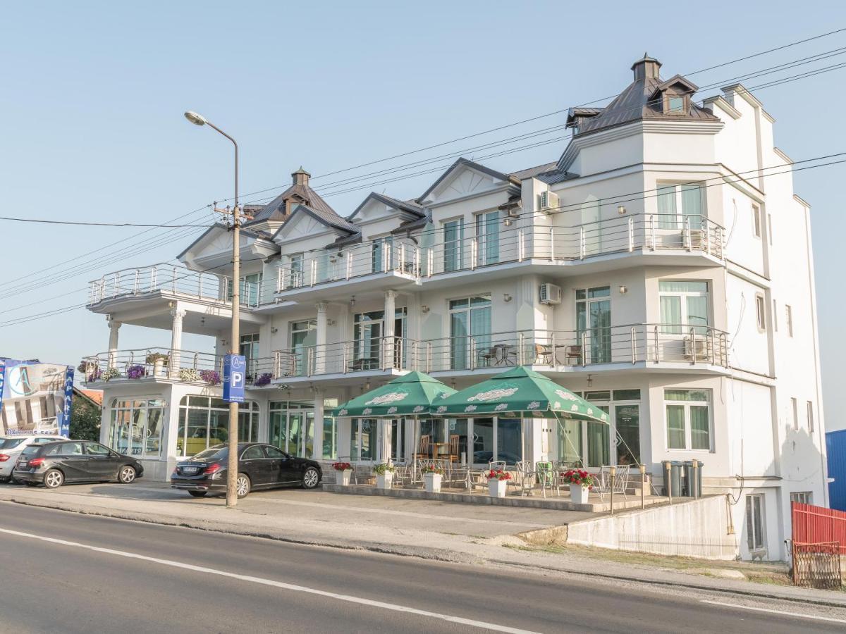 A Klub Apartmani Mrcajevci Экстерьер фото