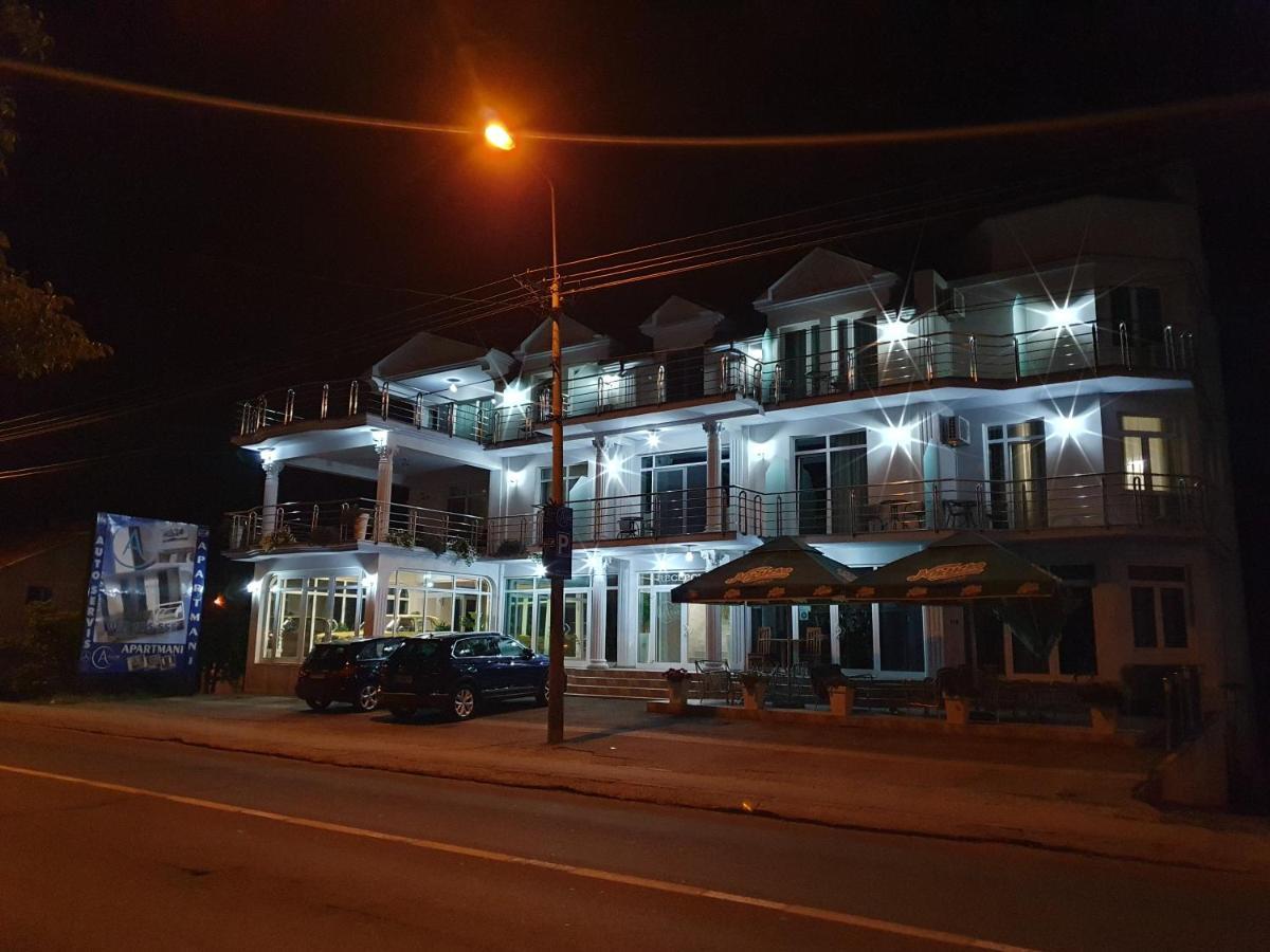 A Klub Apartmani Mrcajevci Экстерьер фото