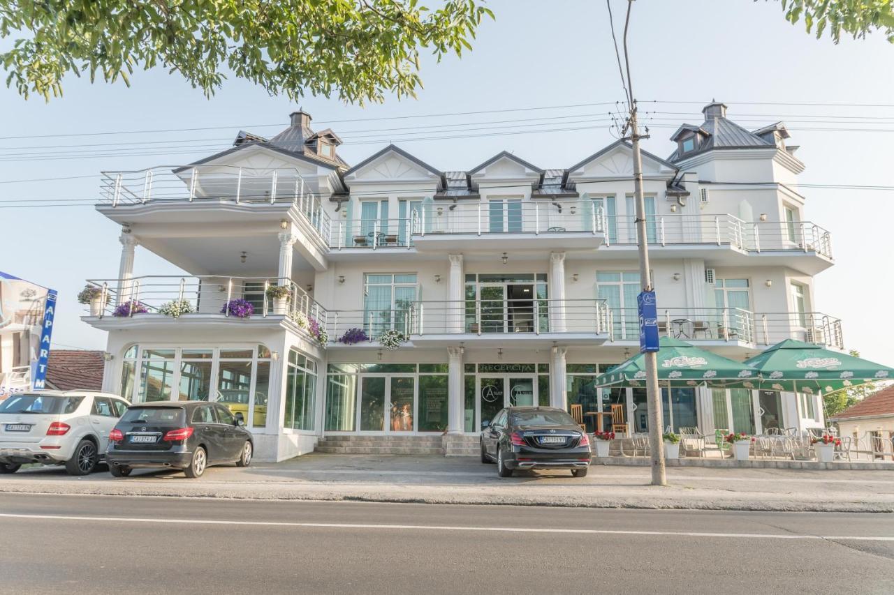 A Klub Apartmani Mrcajevci Экстерьер фото