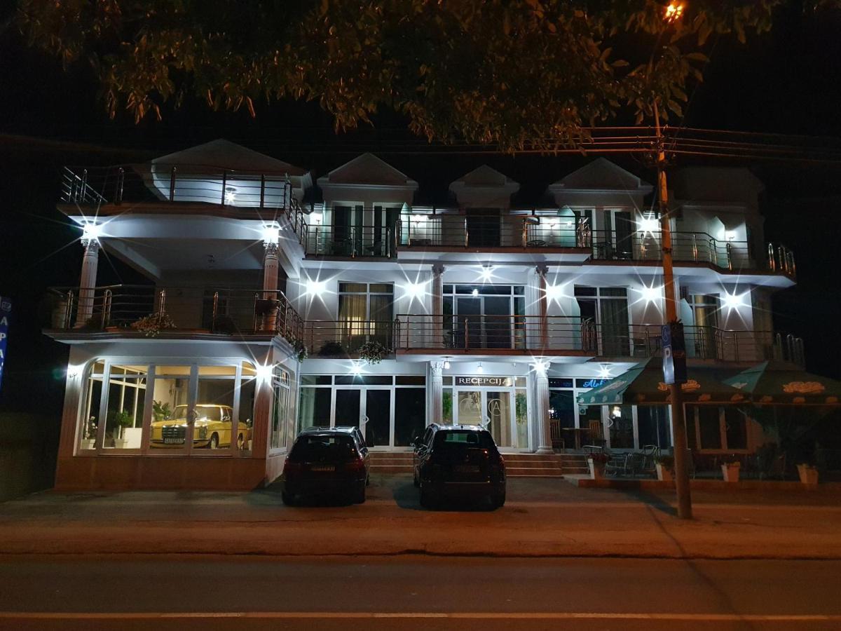 A Klub Apartmani Mrcajevci Экстерьер фото