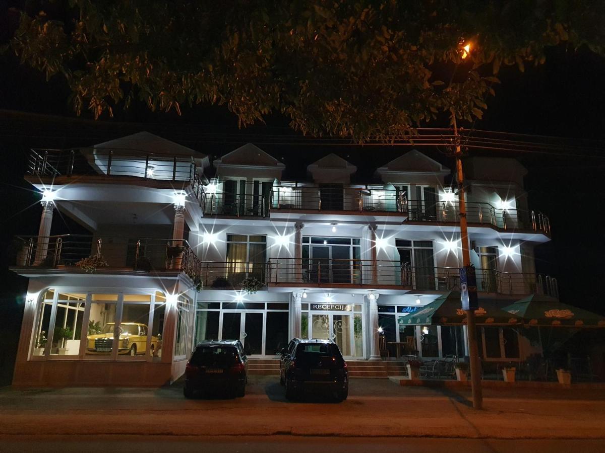 A Klub Apartmani Mrcajevci Экстерьер фото